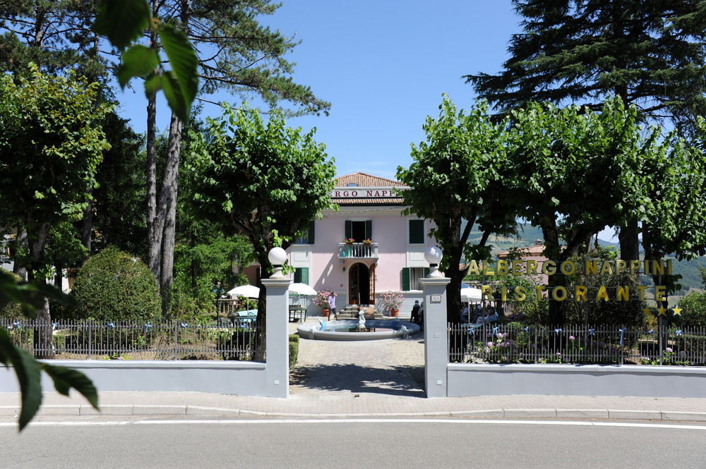 Albergo Nappini Lizzano In Belvedere Exterior foto